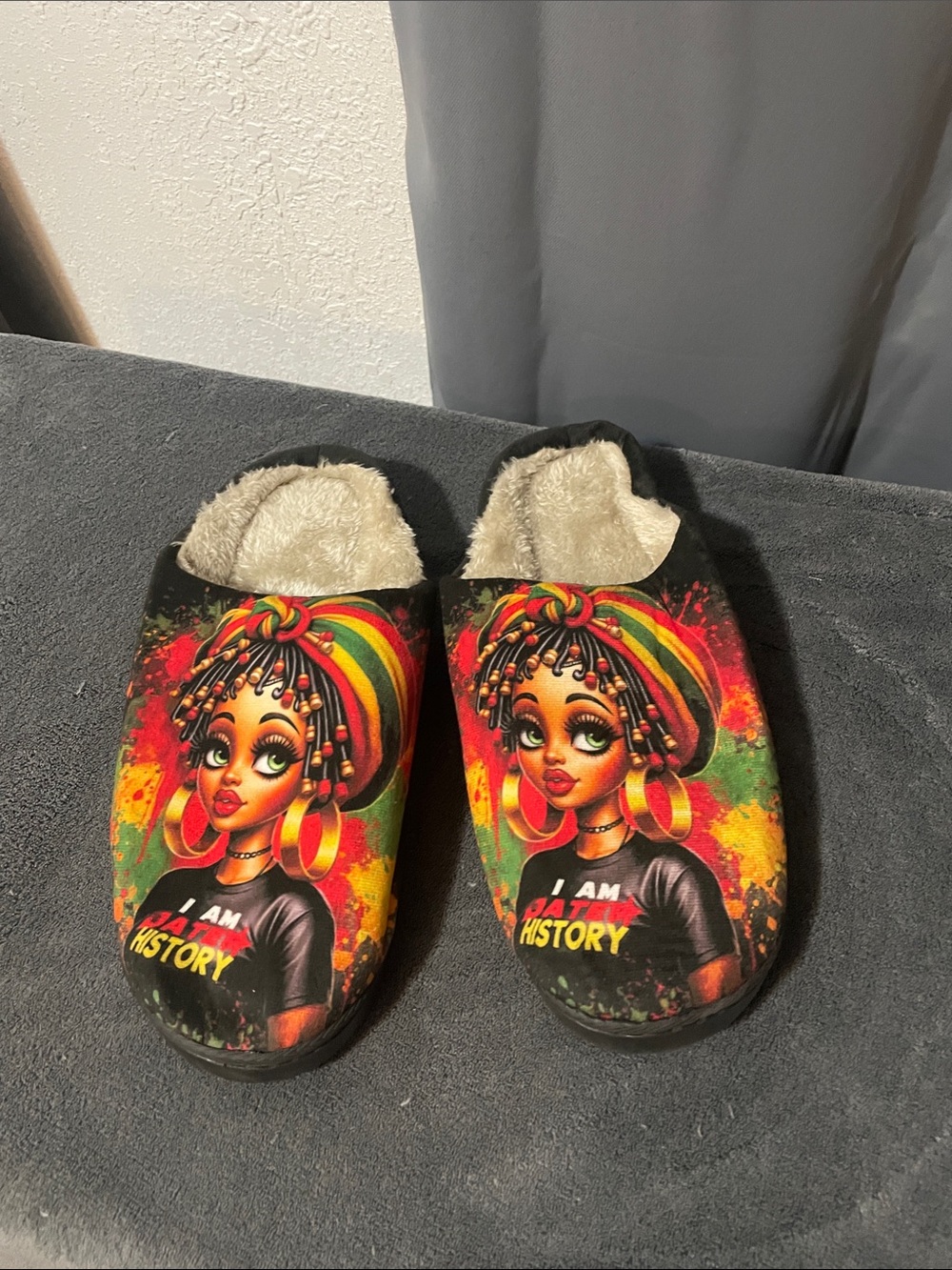 I Am History Women's Fleece-Lined Slip-On Slippers - Multicolor NWOT